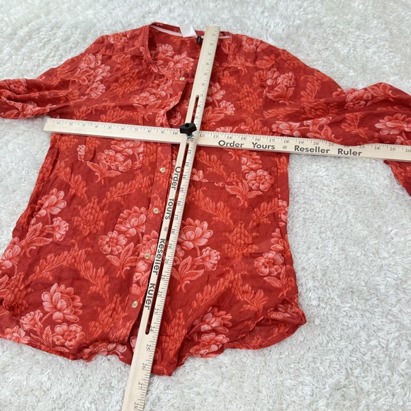 Anthropologie Akemi Kin Blouse Womens Small Red Floral Button Up Lightweight Top - Picture 7 of 10